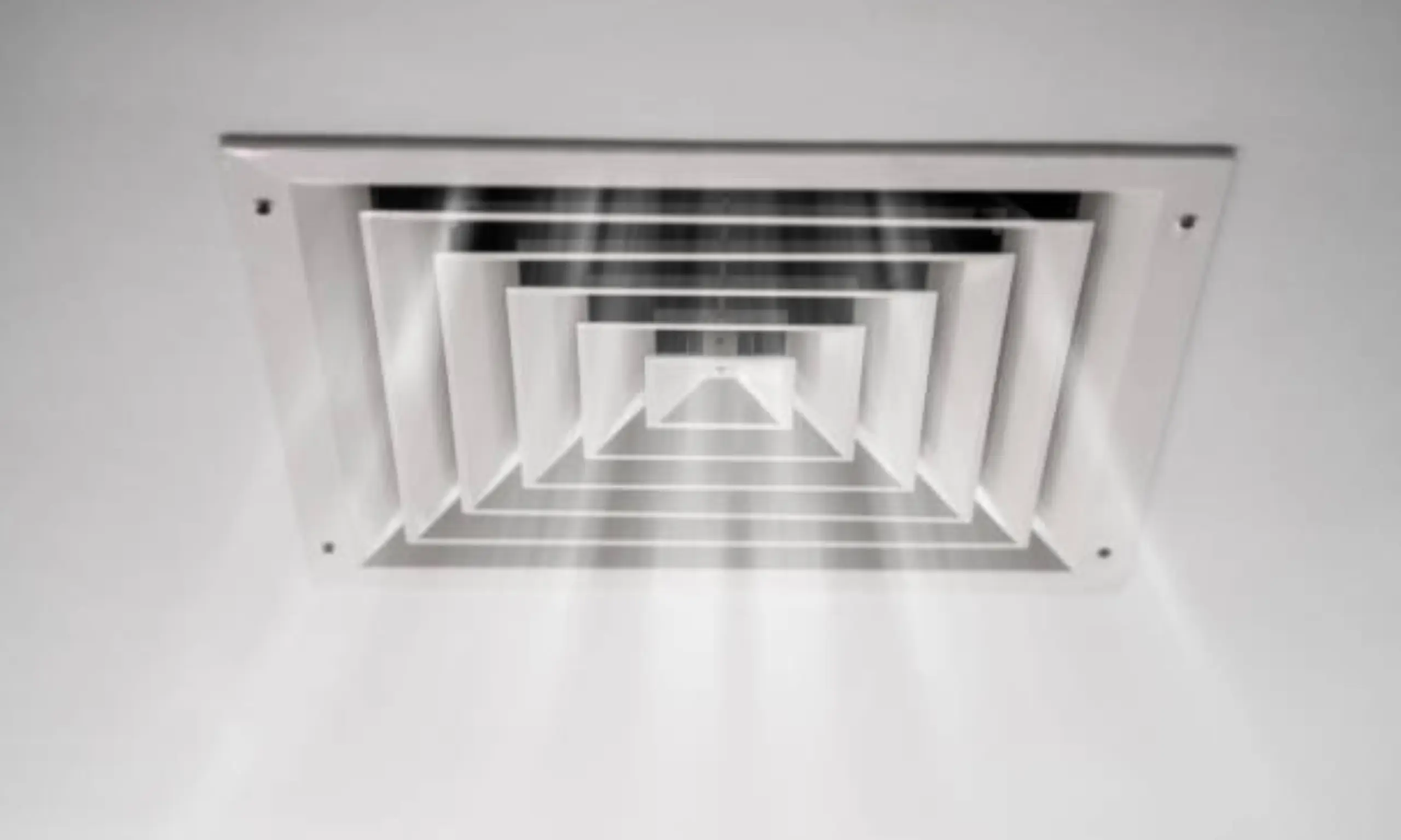 Extracteur d'air de salle de bain commercial - Nettoyage ventilateur de salle de bain avec Océanick Nettoyage à Québec