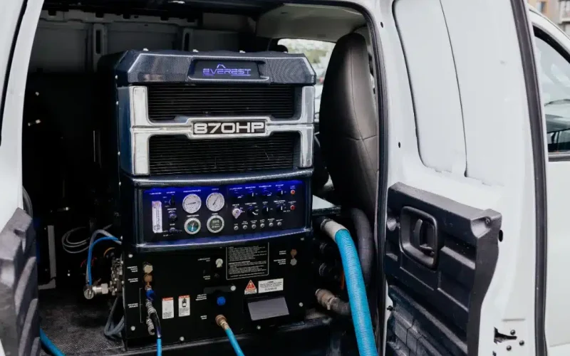 Nettoyage de carpettes et tapis à Québec avec Océanick Nettoyage - Camion d'intervention